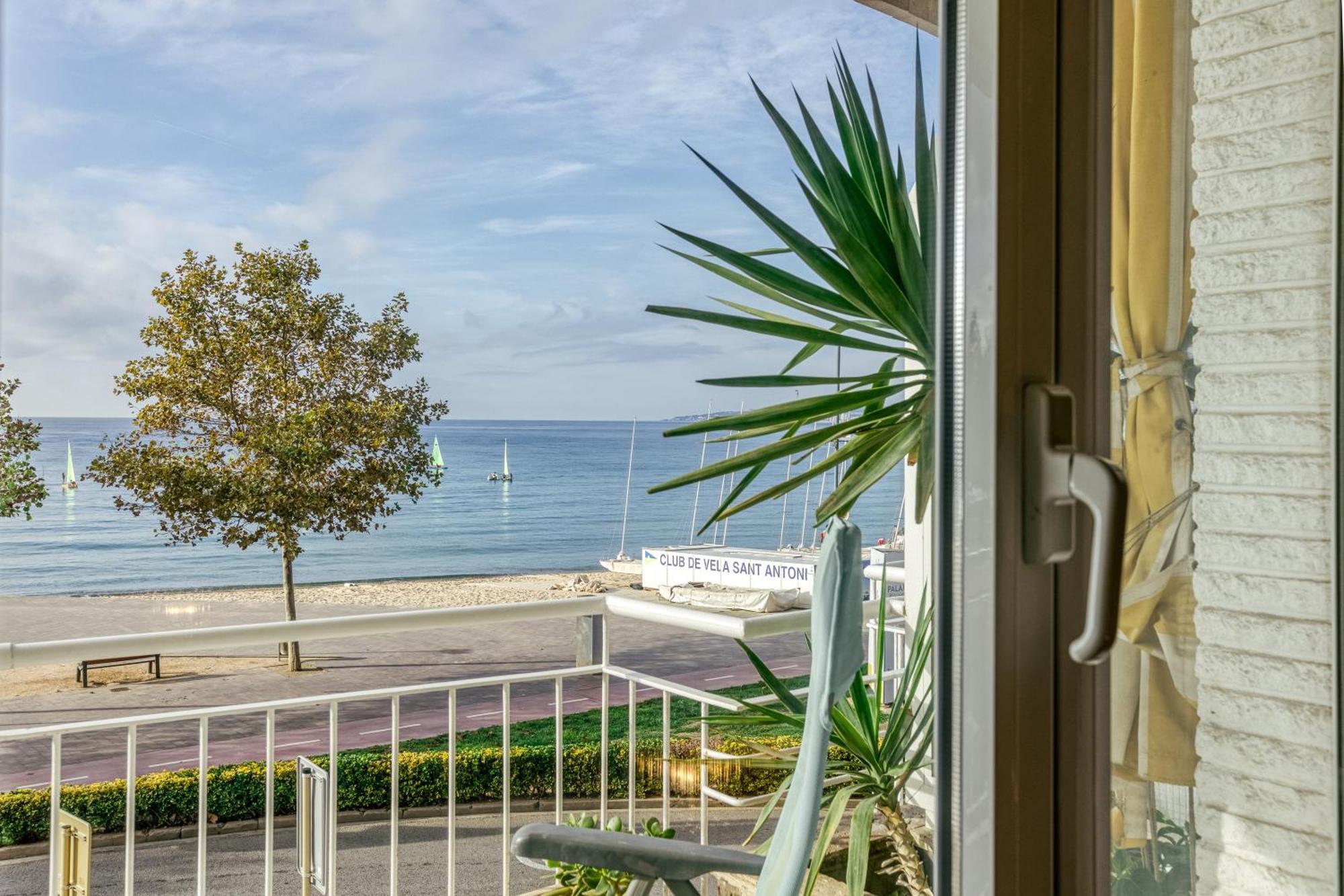 Carrer Del Mar Apartment Palamos Exterior photo